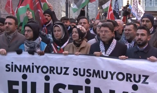 İstanbul&rsquo;da b&uuml;y&uuml;k Gazze y&uuml;r&uuml;y&uuml;ş&uuml;
