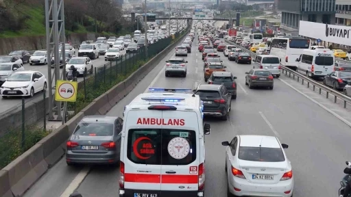 İstanbul&rsquo;da hayat kurtaran kadın s&uuml;r&uuml;c&uuml;ler

