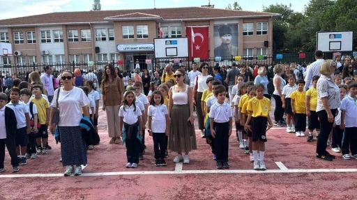 İstanbul’da ilk ders zili çaldı
