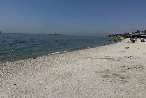 İstanbul’da plaj var, tuvalet ve soyunma kabini yok
