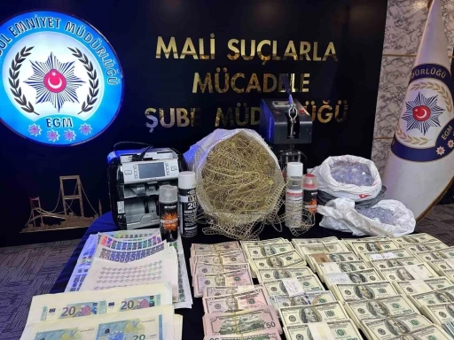 İstanbul&rsquo;da sahte para operasyonu: 2 g&ouml;zaltı
