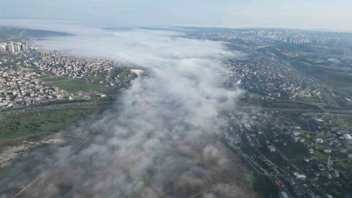İstanbul’da sis bulutları kartpostallık görüntü oluşturdu
