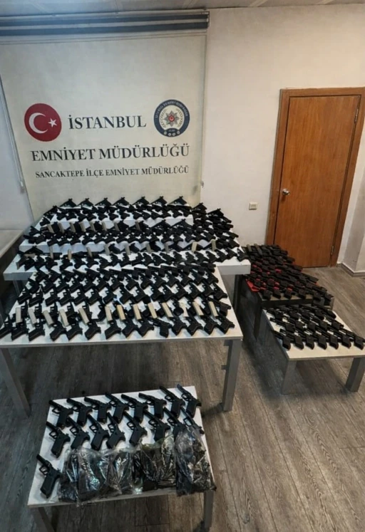 İstanbul&rsquo;da yasa dışı silah ticareti operasyonu: 1 kişi tutuklandı
