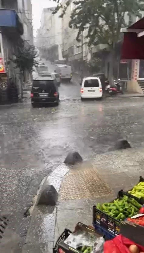 İstanbul dolu yağışı etkili oldu
