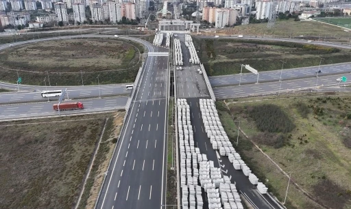 İstanbul&rsquo;un trafik y&uuml;k&uuml;n&uuml; sırtlayacak dev projede sona doğru

