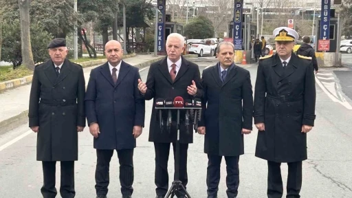 İstanbul Valisi G&uuml;l: "Bu bayramda da denetimlerimiz artarak devam edecek"
