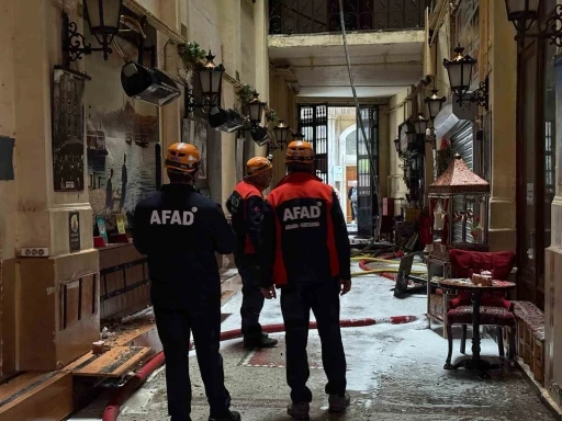 İstiklal Caddesi’ndeki tarihi Suriye Pasajı’nda yangın paniği
