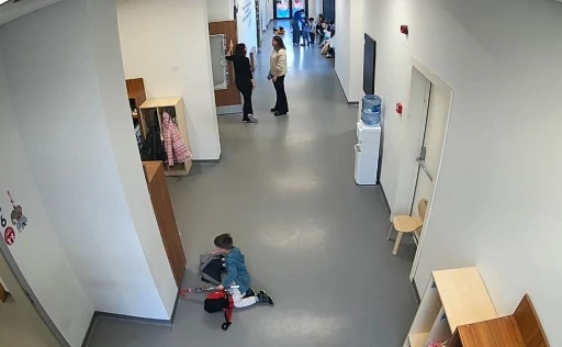 İstismar iddialarının yer aldığı İBB kreşinden yeni g&ouml;r&uuml;nt&uuml;ler ortaya &ccedil;ıktı
