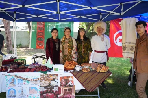 İşveren ile öğrenciler buluştu, kariyer festivali şenliğe döndü
