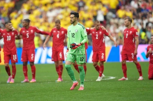 İsvi&ccedil;re, Kolombiya&rsquo;yı penaltılarla eleyerek &ccedil;eyrek finale y&uuml;kseldi
