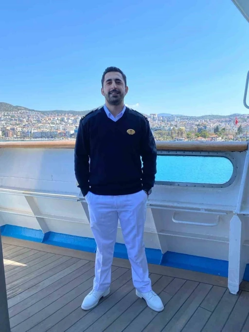 İtalya a&ccedil;ıklarında acı olay: G&ouml;nenli kaptan Suat Arı hayatını kaybetti
