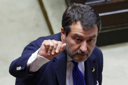 İtalya Başbakan Yardımcısı Salvini: &quot;(Macron’a) İstiyorsan miğferini ve tüfeğini alıp Ukrayna’ya gidebilirsin&quot;
