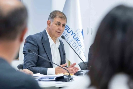 İzmir B&uuml;y&uuml;kşehir Belediye Başkanı Cemil Tugay CHP&rsquo;den istifa etti
