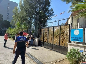 İzmir Büyükşehir Belediyesi’nden öğrencilere LGS desteği
