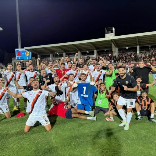 İzmir Çoruhlu FK, kupada tur peşinde
