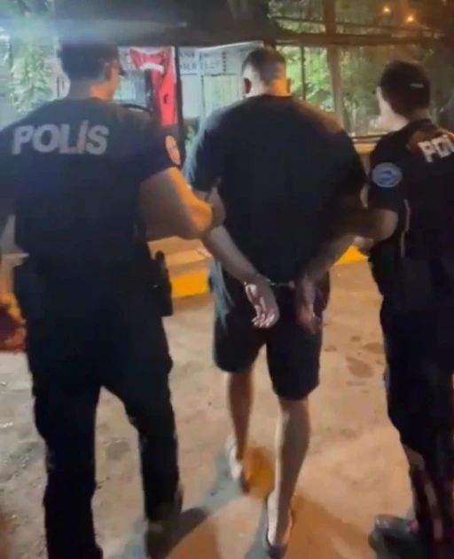 İzmir’de 11 yılla aranan şahıs yakalandı
