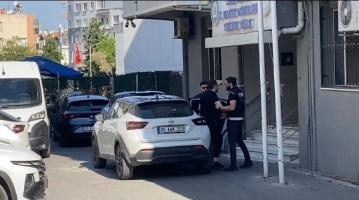 İzmir&rsquo;de belediyelere operasyonunun altından yine Veli Ağbaba &ccedil;ıktı

