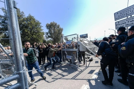 İzmir&rsquo;de Meslek Fabrikası tahliyesinde gerginlik
