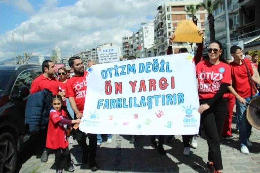 İzmir’de ’Otizm Farkındalık Etkinliği’ gerçekleşti
