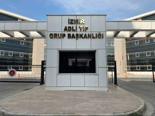 İzmir&rsquo;de sahilde yeni doğmuş bebek cesedi bulundu
