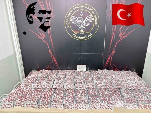 İzmir’de sentetik uyuşturucu operasyonu: 2 gözaltı
