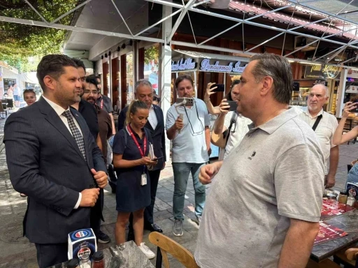 İzmir’de sigara denetiminde 136 işletme ile 159 kişiye idari para cezası uygulandı
