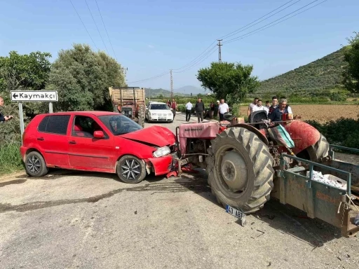 İzmir’de trafik kazası: 4 kişi yaralandı
