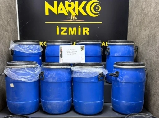 İzmir&rsquo;de uyuşturucu sevkiyatına polisten operasyon
