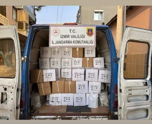 İzmir&rsquo;de yeni yıl &ouml;ncesi ka&ccedil;ak alkol operasyonu
