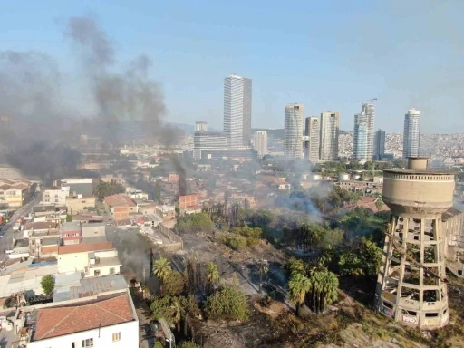 İzmir’deki yangın kontrol altına alındı
