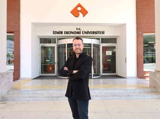 İzmir Ekonomi&rsquo;li akademisyene prestijli &ouml;d&uuml;l
