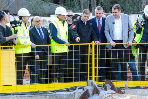 İzmir&rsquo;in dev projesi Buca Metrosu&rsquo;nda t&uuml;nel kazıları tamamlandı
