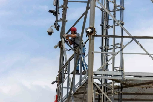 İzmir&rsquo;in kritik haberleşme altyapısına g&uuml;neş enerjili g&uuml;vence
