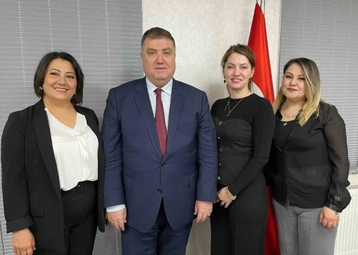 İzmir Şof&ouml;rler Odası&rsquo;ndan T&uuml;rkiye&rsquo;de bir ilk: &rsquo;Kadın Komisyonu&rsquo; g&ouml;reve başladı
