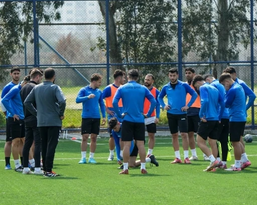 İzmirspor, S&uuml;per Amat&ouml;r Lig&rsquo;e d&uuml;şt&uuml;
