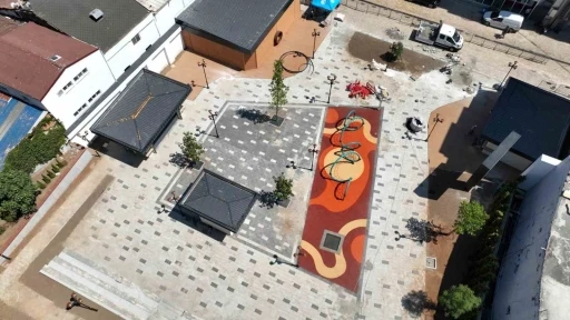 İzmit’e yeni meydan
