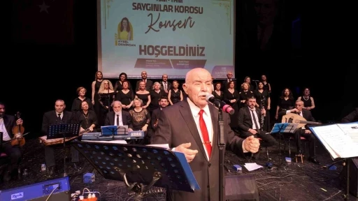 İzmit Saygınlar Kul&uuml;b&uuml; 1 yaşında: 2 bin 223 &uuml;yeye ulaştı
