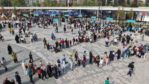 İzmit’te 23 Nisan coşkusu
