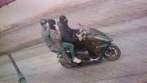İznik&rsquo;te evden hırsızlık ş&uuml;phelileri 68 saatlik kamera incelemesiyle yakalandı
