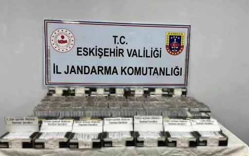 Jandarma 21 bin 240 adet i&ccedil;i doldurulmuş ka&ccedil;ak makaron ele ge&ccedil;irildi
