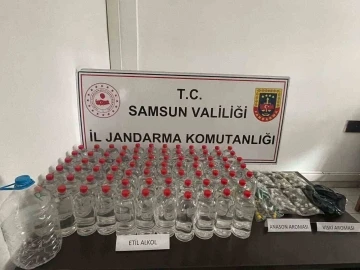 Jandarma depoda sahte alkol üretim maddeleri ele geçirdi
