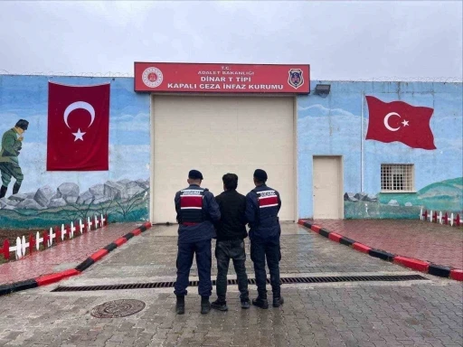 Jandarma farklı su&ccedil;lardan aranan 34 kişiyi yakaladı
