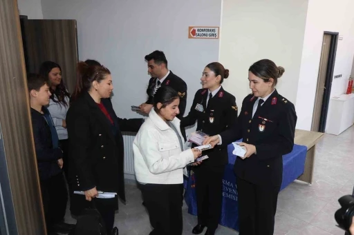 Jandarma ve Sahil G&uuml;venlik Akademisi&rsquo;nden &ouml;ğrencilere kariyer tanıtımı
