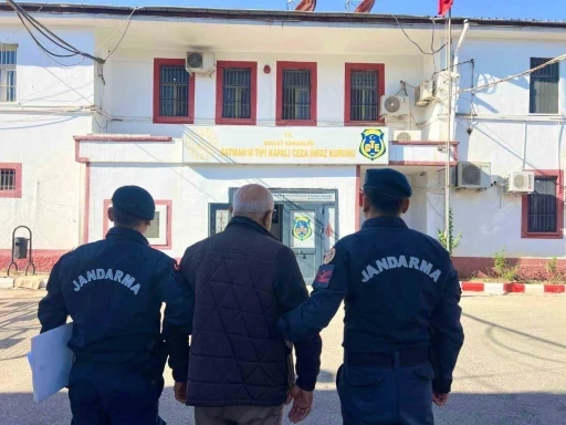 Jandarmadan aranan şahıslara yönelik operasyon: 21 kişi yakalandı
