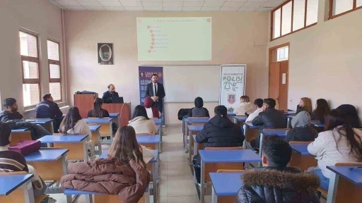 Jandarmadan madde bağımlılığı ile m&uuml;cadele semineri