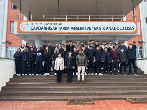 Jandarmadan &ouml;ğrencilere tanıtım
