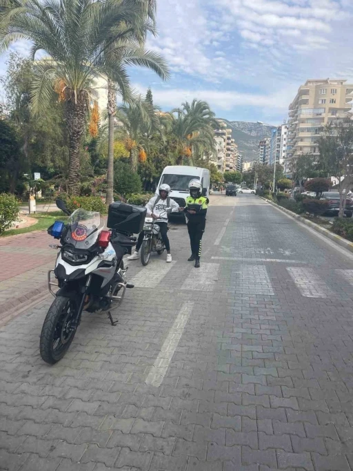 Jandarmadan şok motosiklet denetimi: 18 bin 525 motosiklet ve sürücü denetlendi
