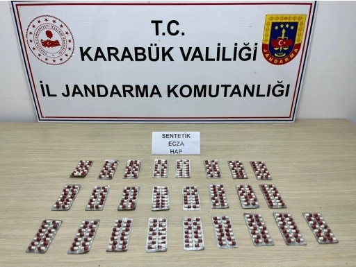 Jandarmadan uyuşturucu operasyonu: 7 ş&uuml;pheli adliyeye sevk edildi
