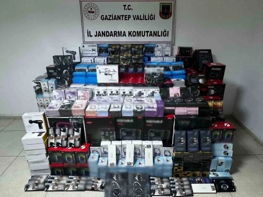 Jandarmanın uyuşturucu ve ka&ccedil;ak&ccedil;ılık operasyonlarında 311 şahıs yakalandı
