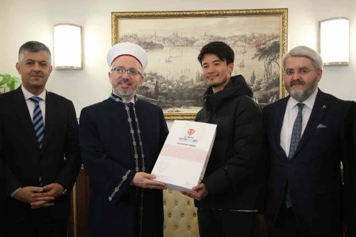 Japon gezgin Gaziantep&rsquo;te m&uuml;sl&uuml;man oldu
